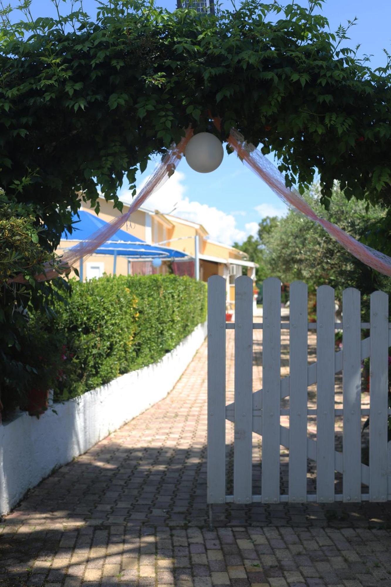 Villa Eleni Holidays Resort With Swimming Pool, Sidárion Eksteriør billede